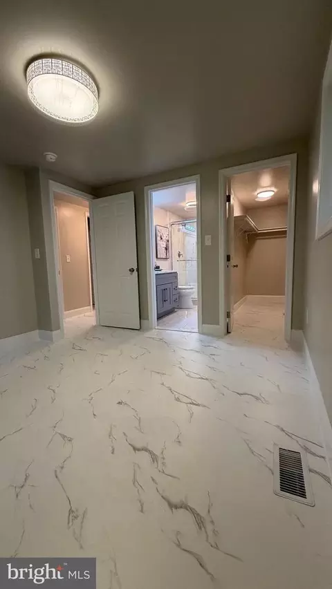 Entry Way - 2470 White Oak Rd, Dover, DE 19901 photo 11 of 16