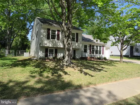 123 Quail Hollow Dr, Dover, DE 19904