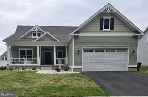 415 Horse Trail Ln, Felton, DE 19943