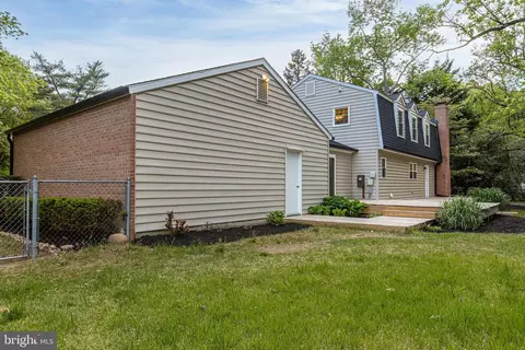 Exterior - 65 Laurel Dr, Dover, DE 19901 photo 9 of 16