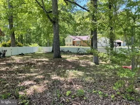 587 Artis Dr, Dover, DE 19904 photo 5