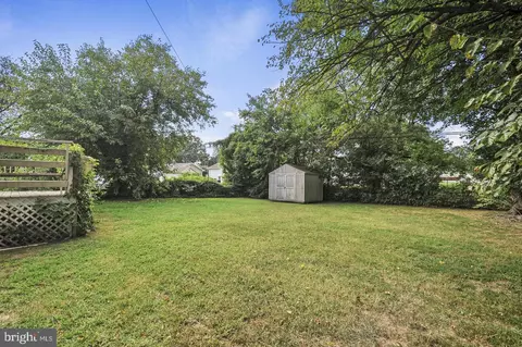 Exterior - 937 Boggs Dr, Dover, DE 19901 photo 2 of 2