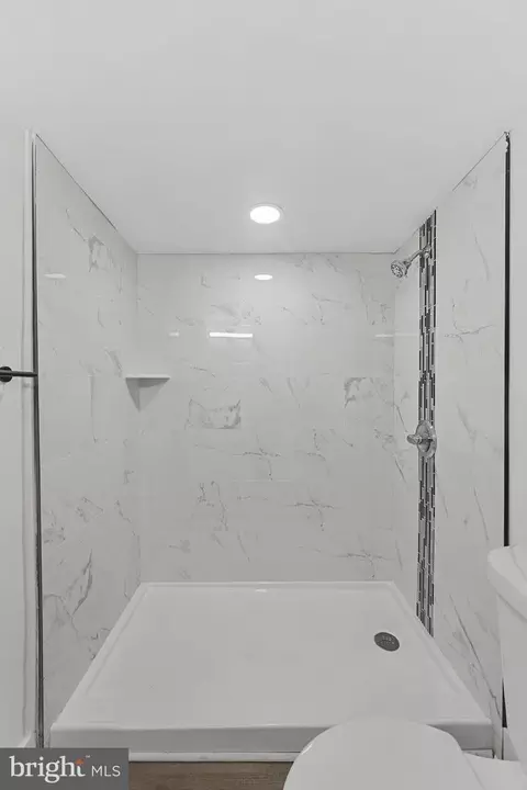 Bath - 31 S New St, Dover, DE 19904 photo 1 of 4