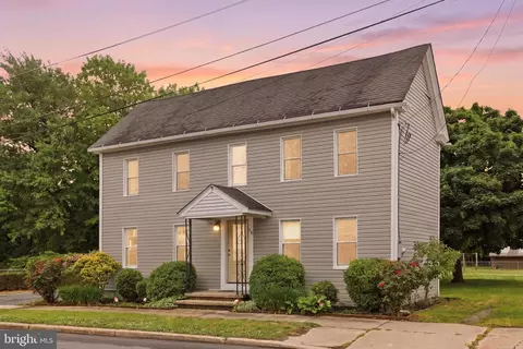 16 W David St, Frederica, DE 19946