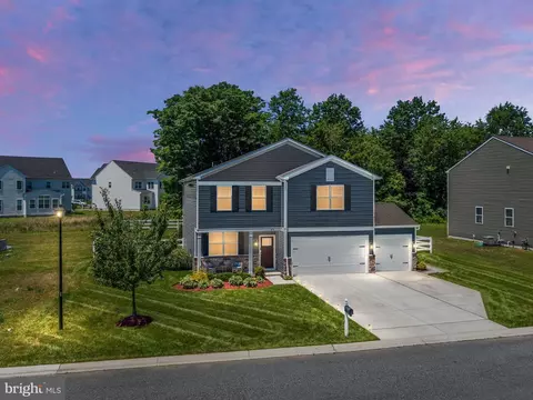 879 Red Maple Rd, Smyrna, DE 19977