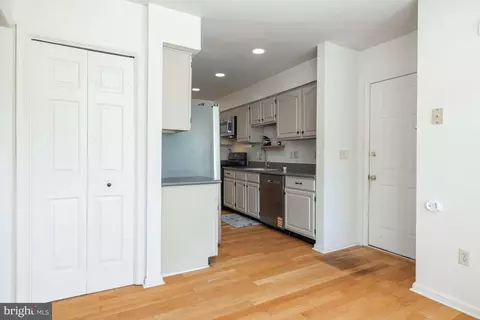 Entry Way - 2 Hemsted Ct, Dover, DE 19904 photo 5 of 7