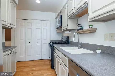 Kitchen - 2 Hemsted Ct, Dover, DE 19904 photo 1 of 2
