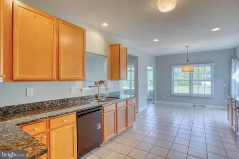 Kitchen - 266 Stone Ridge Dr, Dover, DE 19901 photo 4 of 4