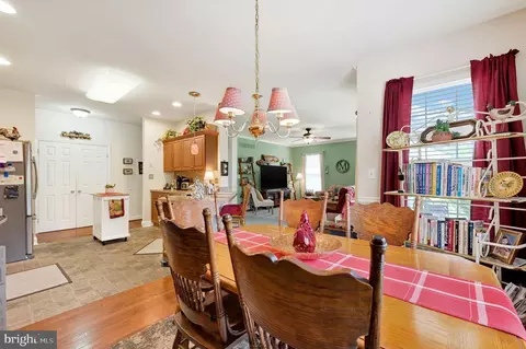 Dining - 6089 W Denneys Rd, Dover, DE 19901 photo 4 of 4