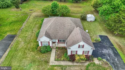 View/Area - 6089 W Denneys Rd, Dover, DE 19901 photo 1 of 7
