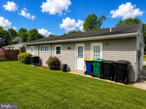 69 Mcdaniel Dr, Dover, DE 19901 photo 2