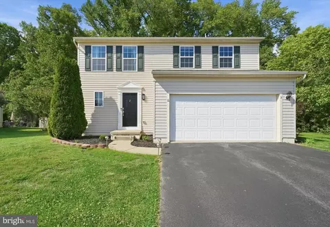2 Greenspire Ln, Smyrna, DE 19977