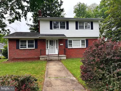 610 N Governors Ave, Dover, DE 19904
