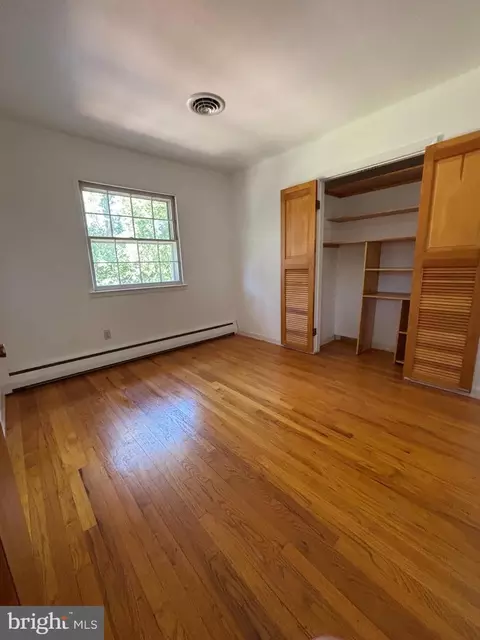 Bedroom - 610 N Governors Ave, Dover, DE 19904 photo 4 of 5