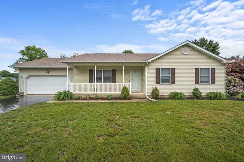 78 E Huntington Cir, Dover, DE 19901