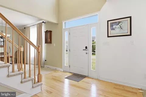 Entry Way - 81 Jillian Ct, Dover, DE 19901 photo 2 of 14