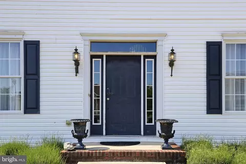 Entry Way - 81 Jillian Ct, Dover, DE 19901 photo 1 of 14