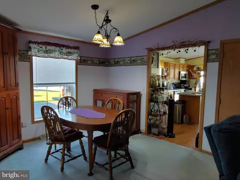 Dining - 309 Persimmon Cir W #309, Dover, DE 19901 photo 3 of 3