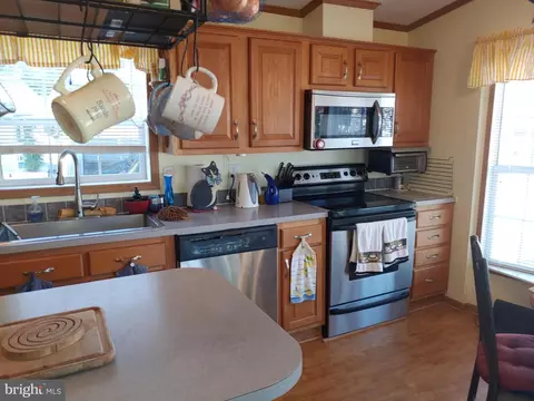 Kitchen - 309 Persimmon Cir W #309, Dover, DE 19901 photo 2 of 3