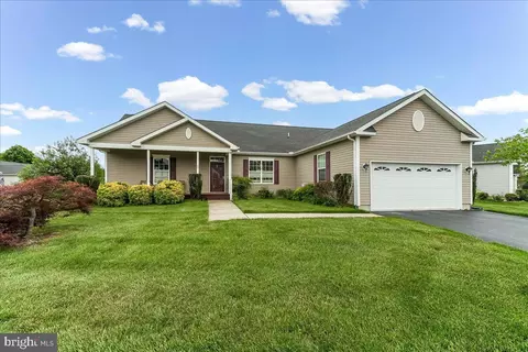 57 Winding Carriage Ln, Dover, DE 19904