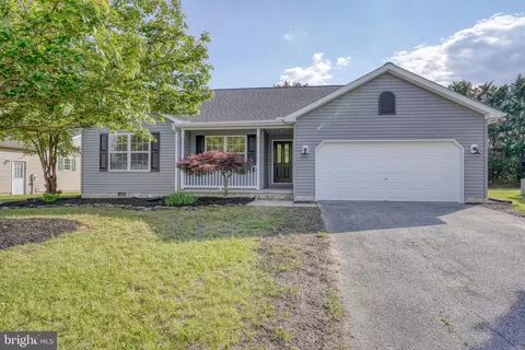 790 Quaker Hill Rd, Magnolia, DE 19962