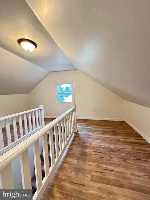 Entry Way - 822 White Oak Rd, Dover, DE 19901 photo 2 of 2