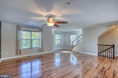 Living - 62 Representative Ln, Dover, DE 19904 photo 3 of 10