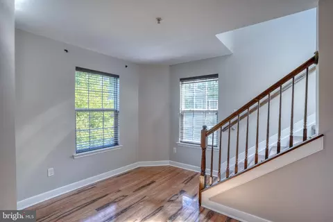 Living - 62 Representative Ln, Dover, DE 19904 photo 6 of 10