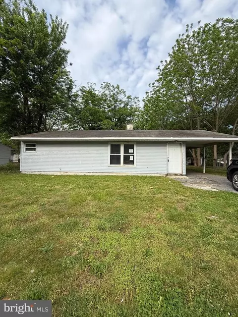 102 S Governors Blvd, Dover, DE 19901