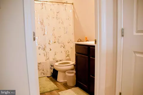 Entry Way - 46 Mudstone Rd, Dover, DE 19904 photo 4 of 4