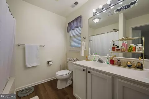 Bath - 71 Houston St, Dover, DE 19901 photo 1 of 2