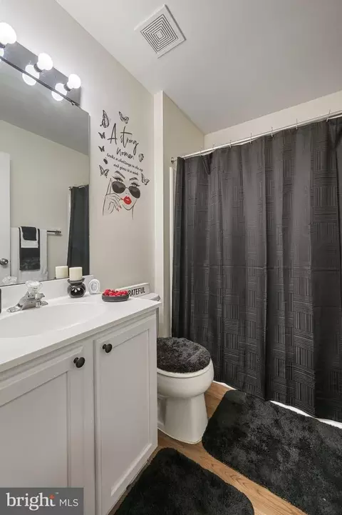 Bath - 71 Houston St, Dover, DE 19901 photo 2 of 2