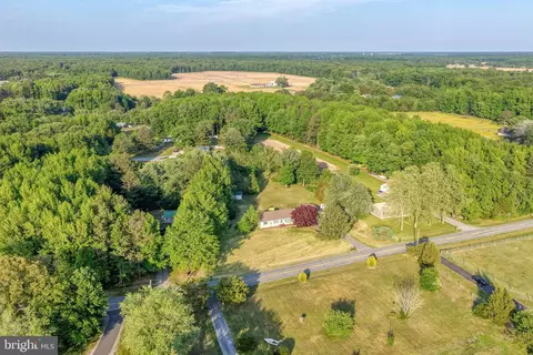 6848 Hopkins Cemetery Rd, Felton, DE 19943