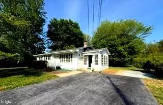 7717 Pearsons Corner Rd, Dover, DE 19904