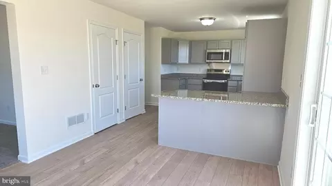 Entry Way - 235 Doylestown Rd, Smyrna, DE 19977 photo 5 of 19