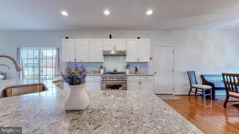 Entry Way - 34 Bristle Cone Ct, Dover, DE 19904 photo 1 of 14