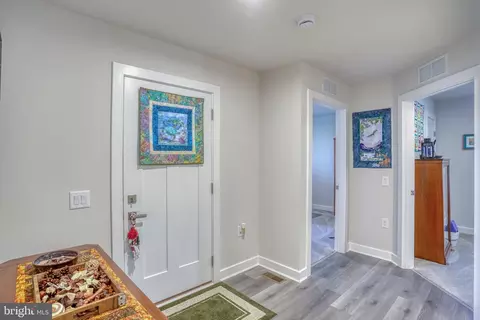 Entry Way - 401 Alezach Dr, Dover, DE 19901 photo 3 of 8