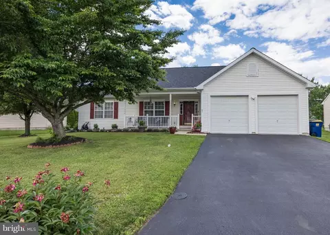 57 London Dr, Smyrna, DE 19977