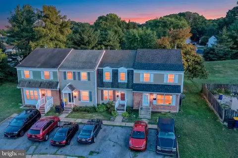 6 Heritage Dr, Dover, DE 19904
