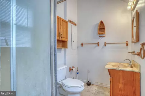 Bath - 257 Front St, Leipsic, DE 19901 photo 1 of 1