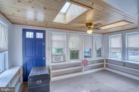 Entry Way - 257 Front St, Leipsic, DE 19901 photo 1 of 2