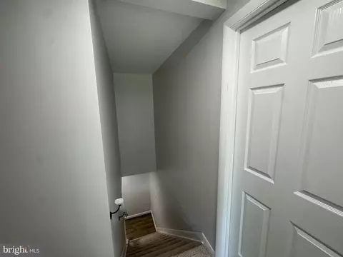 Entry Way - 13 Crown Cir, Dover, DE 19901 photo 12 of 13