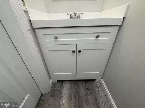 Entry Way - 13 Crown Cir, Dover, DE 19901 photo 2 of 13