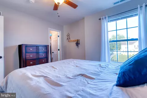 Bedroom - 273 W Darby Cir, Dover, DE 19904 photo 2 of 10