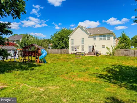 Exterior - 273 W Darby Cir, Dover, DE 19904 photo 11 of 13