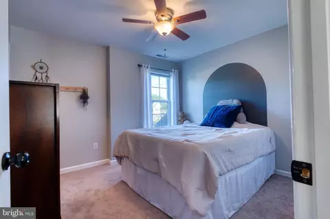 Bedroom - 273 W Darby Cir, Dover, DE 19904 photo 1 of 10