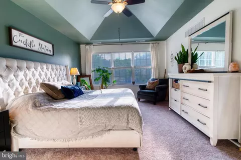 Bedroom - 273 W Darby Cir, Dover, DE 19904 photo 8 of 10