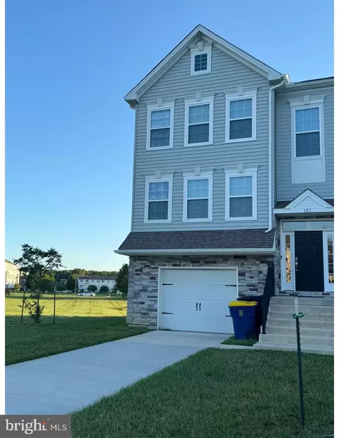 121 Lexington Pl, Dover, DE 19901