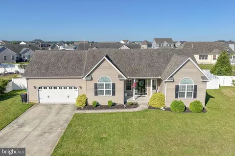 78 Weatherstone Ln, Felton, DE 19943