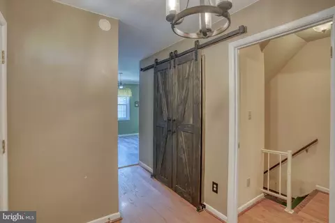 Entry Way - 28 Duchess Cir, Dover, DE 19901 photo 4 of 4